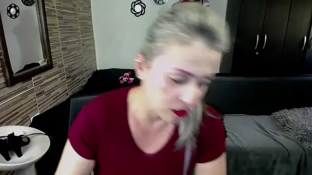 Emma Rizzoo online show from 09/20/25, 06:53