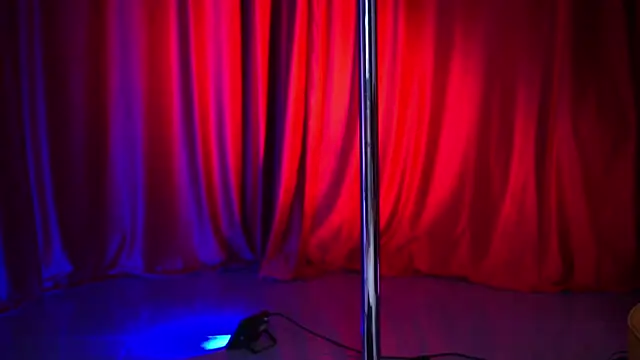 Snapshot of NatyDesiree chatting on 01/03/25, 07:39 NatyDesiree online show from 01/03/25, 07:39