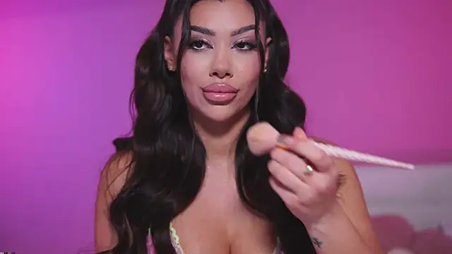 Snapshot of NatyDesiree chatting on 02/09/25, 01:33 NatyDesiree online show from 02/09/25, 01:33