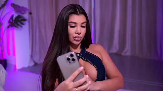 NatyDesiree online show from 03/11/26, 07:31