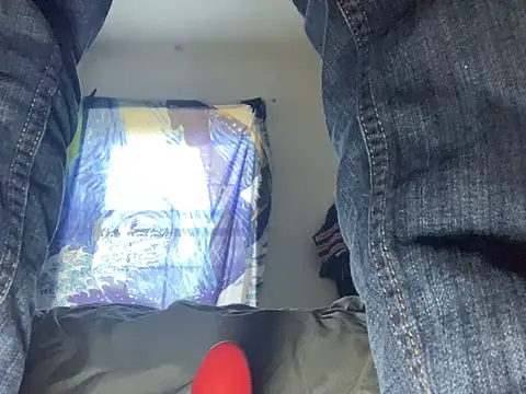 Snapshot of pantslesstraveler_plt chatting on 09/25/25, 09:40 pantslesstraveler plt online show from 09/25/25, 09:40