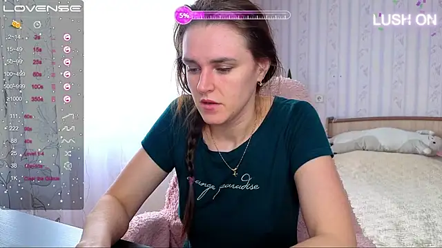 Snapshot of Bella__Swoon chatting on 03/30/26, 04:24 Bella Swoon online show from 03/30/26, 04:24