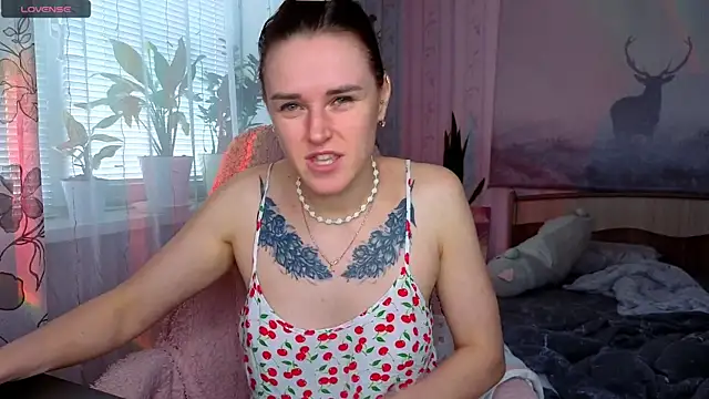 Snapshot of Bella__Swoon chatting on 05/16/26, 04:20 Bella Swoon online show from 05/16/26, 04:20