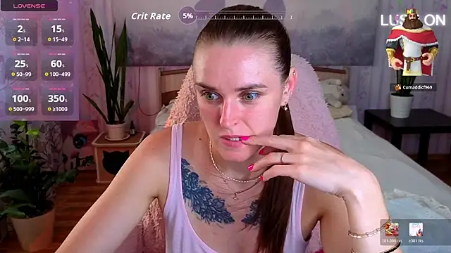 Snapshot of Bella__Swoon chatting on 07/07/26, 02:10 Bella Swoon online show from 07/07/26, 02:10