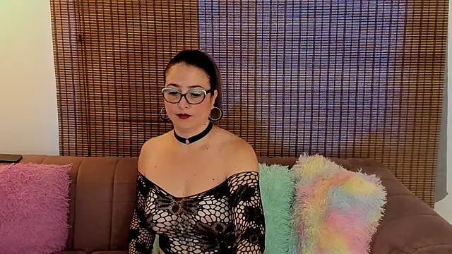 ariana cross online show from 04/26/26, 01:09