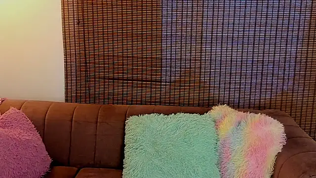 ariana cross online show from 06/20/26, 12:30