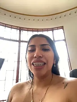 Snapshot of SaritaHot_69 chatting on 12/28/24, 07:22 SaritaHot 69 online show from 12/28/24, 07:22