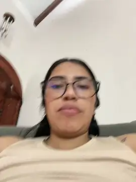 Snapshot of SaritaHot_69 chatting on 03/19/25, 01:18 SaritaHot 69 online show from 03/19/25, 01:18