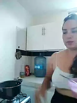 Snapshot of allison-dreams chatting on 01/25/25, 09:04 allison-dreams online show from 01/25/25, 09:04