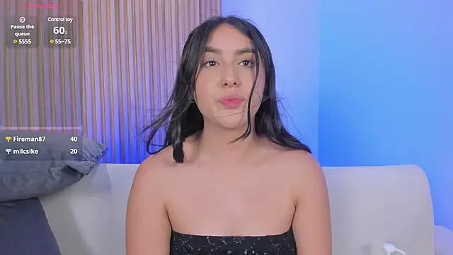 paulina sweett  online show from 02/13/25, 03:46