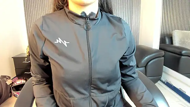 paulina sweett  online show from 11/29/25, 10:51