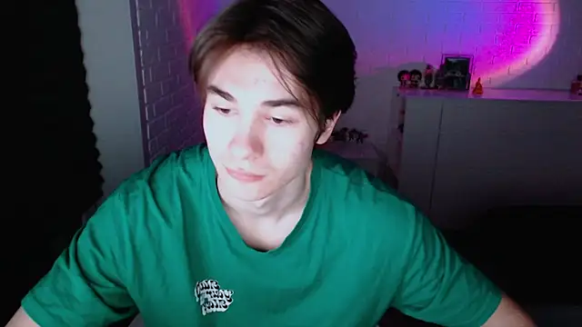 MarkusDean online show from 10/21/25, 04:08