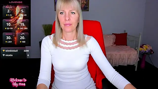 Snapshot of Anita_Tayson chatting on 03/11/25, 10:07 Anita Tayson online show from 03/11/25, 10:07