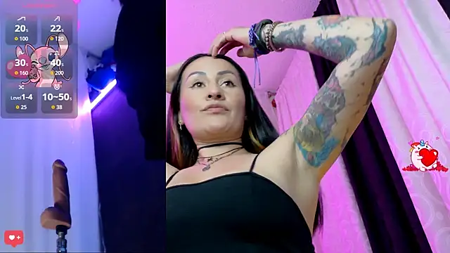 LuisaFernanda170823 online show from 09/12/25, 09:04