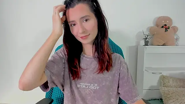 crystalnut online show from 11/20/25, 03:07