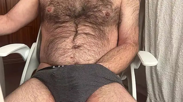 Snapshot of spanishairy chatting on 01/26/25, 11:50 spanishairy online show from 01/26/25, 11:50