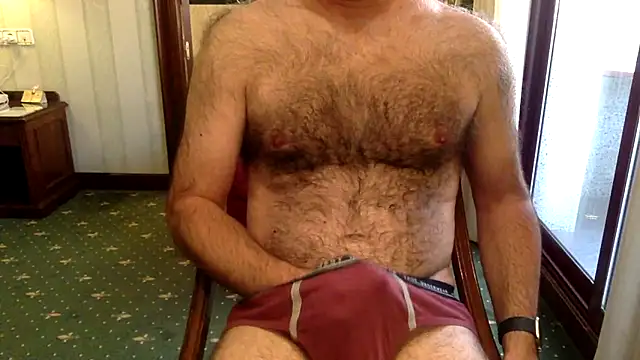 Snapshot of spanishairy chatting on 10/03/25, 11:18 spanishairy online show from 10/03/25, 11:18