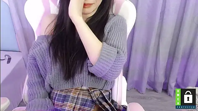 Snapshot of San___San chatting on 12/19/24, 06:34 San San online show from 12/19/24, 06:34