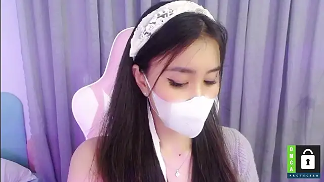Snapshot of San___San chatting on 01/03/25, 04:27 San San online show from 01/03/25, 04:27