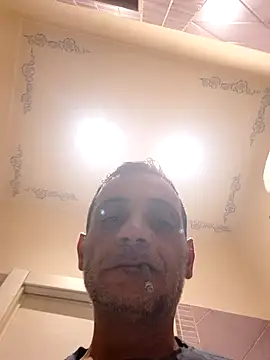 Snapshot of Ago991 chatting on 09/11/25, 08:31 Ago991 online show from 09/11/25, 08:31