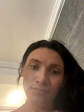 Snapshot of KimberllySaeez chatting on 10/09/25, 01:53 KimberllySaeez online show from 10/09/25, 01:53