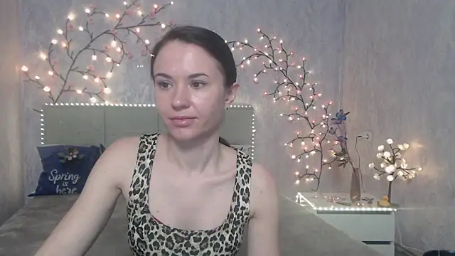 KaraCriegs online show from 04/23/26, 05:48