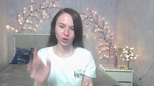 KaraCriegs online show from 05/01/26, 06:12