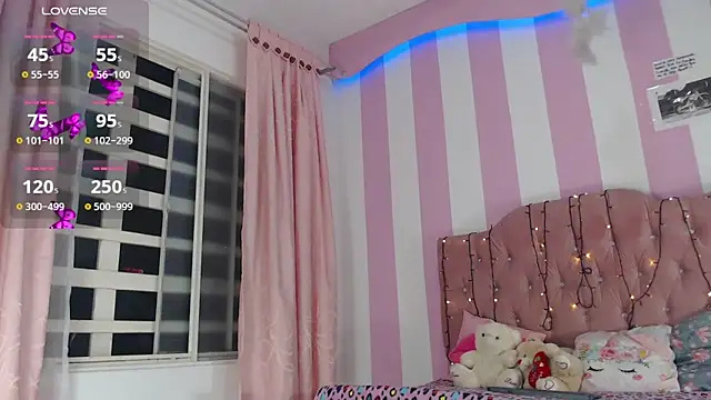 Snapshot of zaleya_mateus chatting on 02/25/26, 10:58 zaleya mateus online show from 02/25/26, 10:58