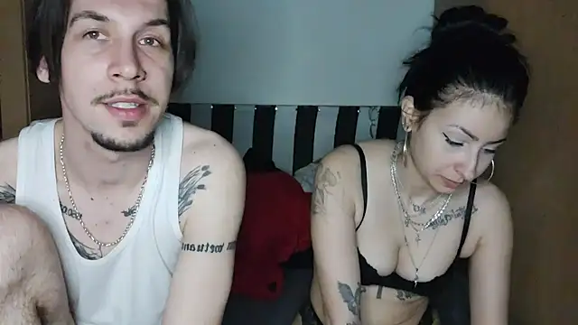 Snapshot of An_g_elly chatting on 02/19/25, 01:29 An g elly online show from 02/19/25, 01:29