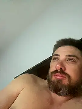 Snapshot of caliguy37 chatting on 09/16/25, 04:35 caliguy37 online show from 09/16/25, 04:35