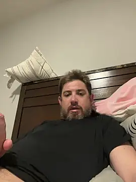 Snapshot of caliguy37 chatting on 02/07/26, 02:48 caliguy37 online show from 02/07/26, 02:48