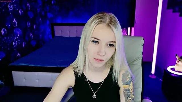 ShhhO O online show from 12/05/25, 01:31