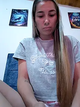Iris love18 online show from 06/19/26, 01:48