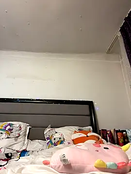 NadiraNoor online show from 12/08/24, 10:14