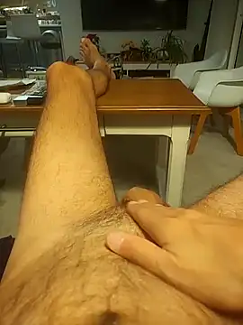 Snapshot of Fred_bo chatting on 12/20/24, 05:14 Fred bo online show from 12/20/24, 05:14