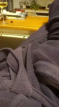 Snapshot of Fred_bo chatting on 02/15/25, 11:14 Fred bo online show from 02/15/25, 11:14