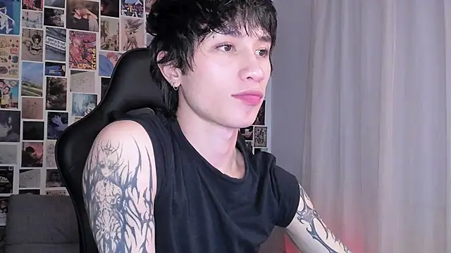 Snapshot of liamelf chatting on 03/06/25, 06:30 liamelf online show from 03/06/25, 06:30