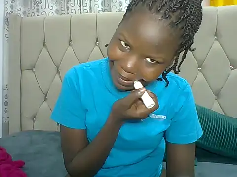 Creamy Hotpussy25 online show from 11/21/25, 12:10