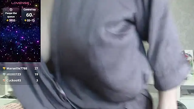 Snapshot of GinaAngelina chatting on 12/19/24, 09:38 GinaAngelina online show from 12/19/24, 09:38