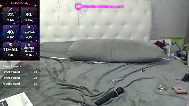 Snapshot of GinaAngelina chatting on 01/01/25, 02:19 GinaAngelina online show from 01/01/25, 02:19