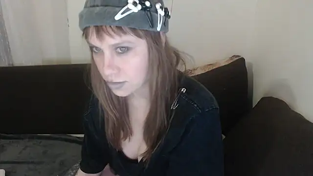 Snapshot of GinaAngelina chatting on 05/05/26, 10:51 GinaAngelina online show from 05/05/26, 10:51