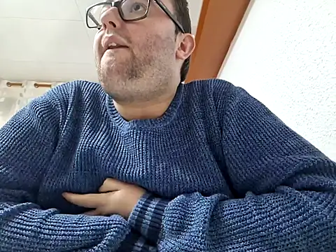 Javier bear online show from 02/12/25, 02:21