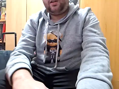 Javier bear online show from 02/24/25, 02:48