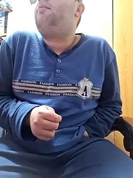 Javier bear online show from 03/02/25, 12:22