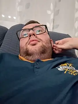 Javier bear online show from 03/15/25, 09:49