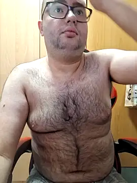 Javier bear online show from 10/06/25, 08:45