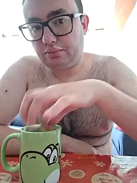 Snapshot of Javier_bear chatting on 05/16/26, 10:36 Javier bear online show from 05/16/26, 10:36