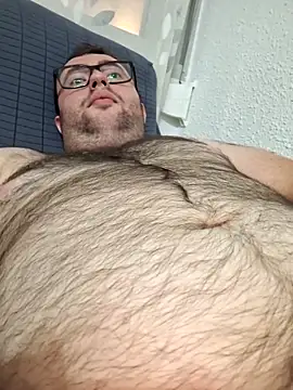 Snapshot of Javier_bear chatting on 06/05/26, 10:15 Javier bear online show from 06/05/26, 10:15