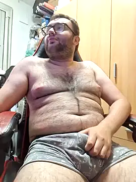 Snapshot of Javier_bear chatting on 06/15/26, 01:46 Javier bear online show from 06/15/26, 01:46