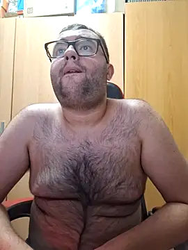 Snapshot of Javier_bear chatting on 07/26/26, 10:27 Javier bear online show from 07/26/26, 10:27